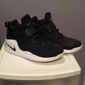 NIKE Basketball sneakers